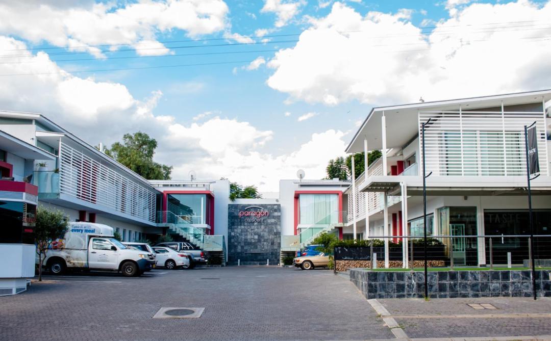 Urban Oasis Apartments At Paragon Windhoek Exteriör bild