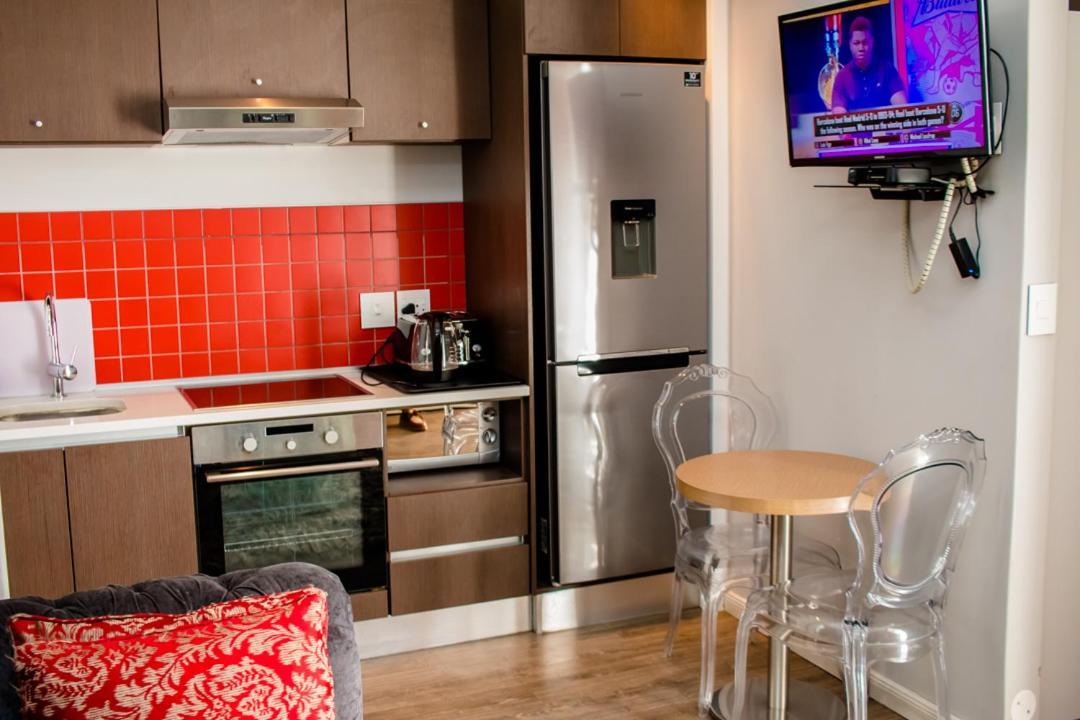 Urban Oasis Apartments At Paragon Windhoek Exteriör bild